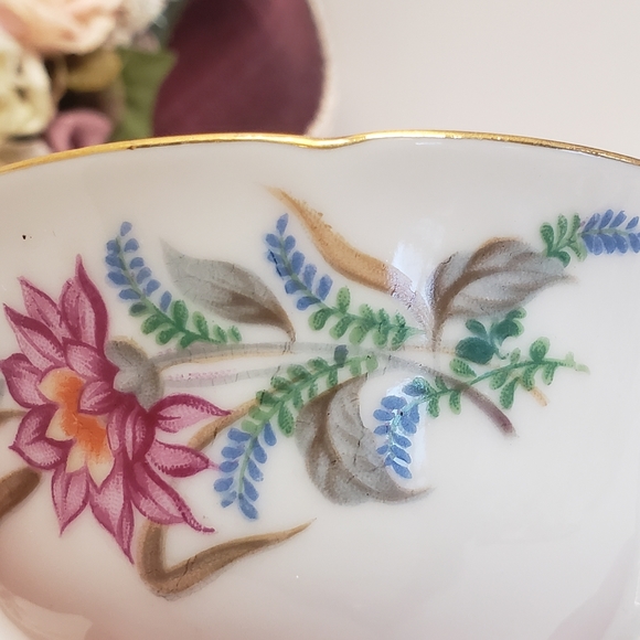 Beautiful Vintage Pink Flower Leaf & Wheat Grass Hand Painted Cup & Saucer - Picture 9 of 13